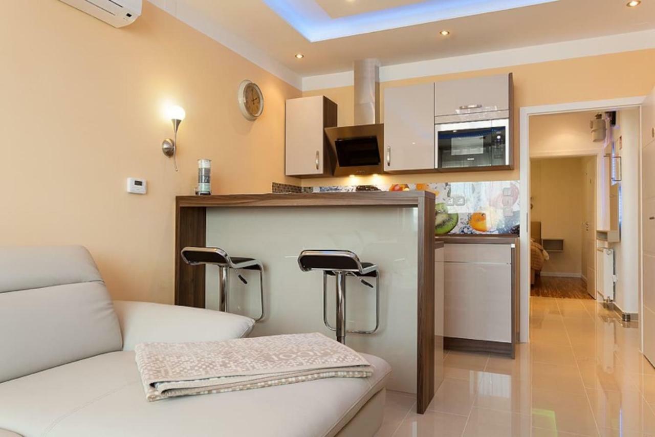 Apartment Felix Загреб Экстерьер фото