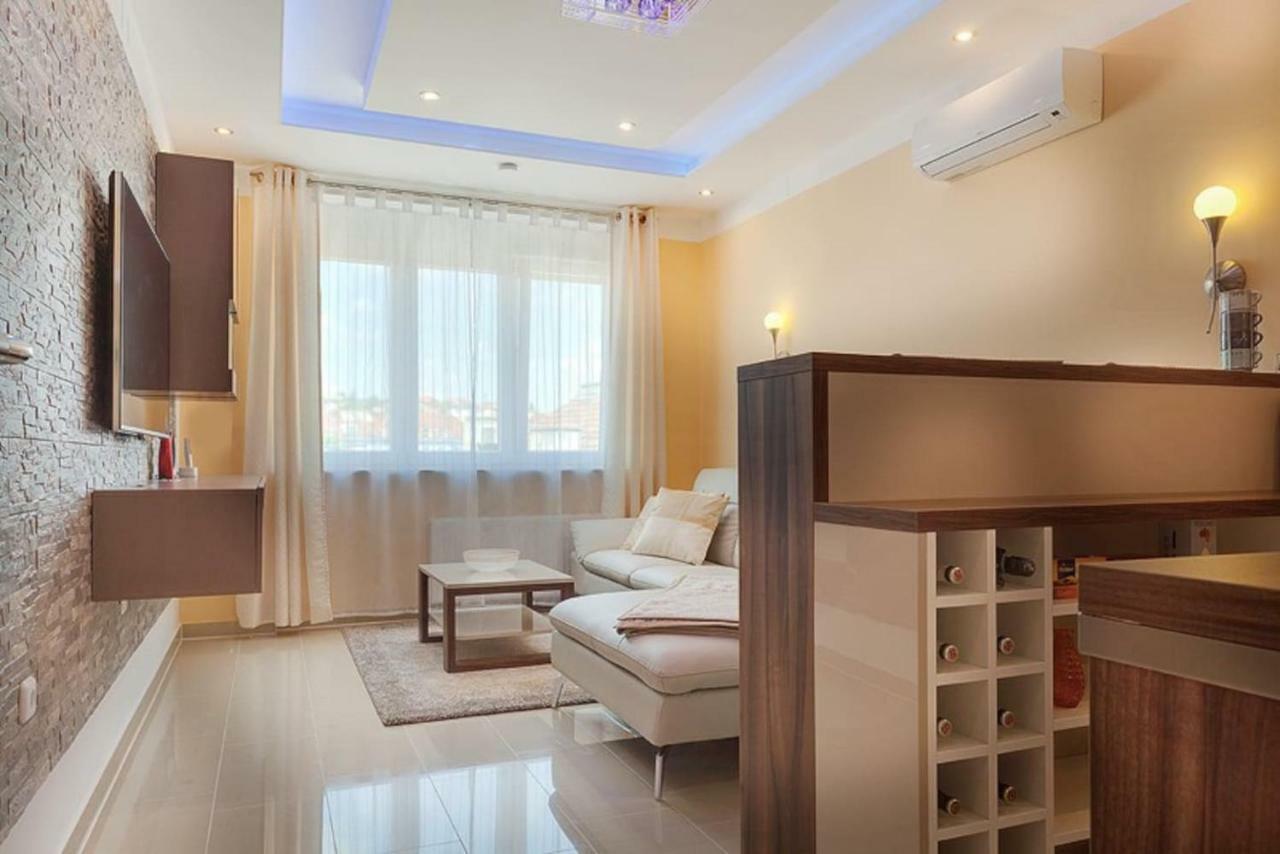 Apartment Felix Загреб Экстерьер фото